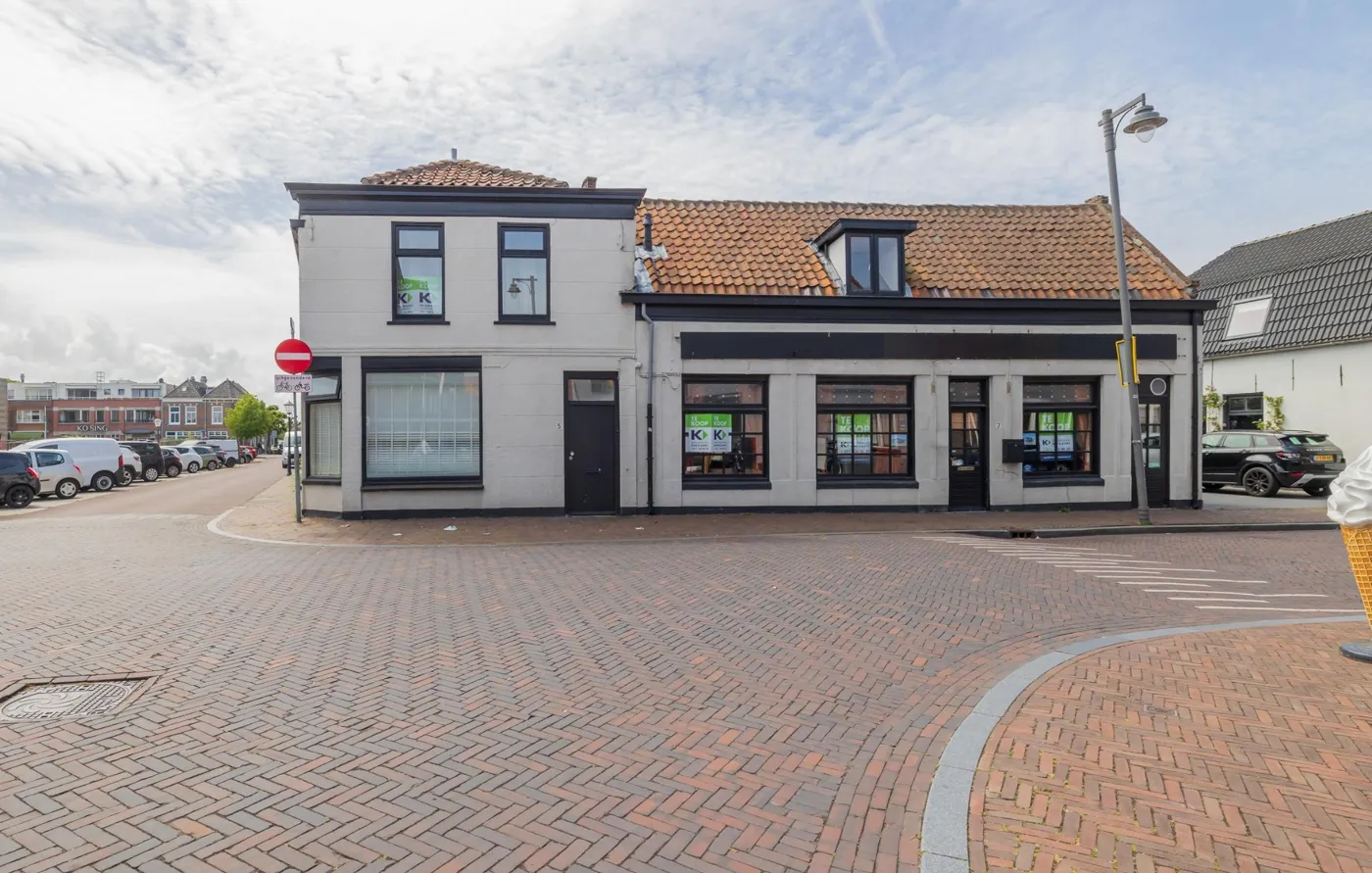 Hoekpand aan de Zeestraat in Noordwijk